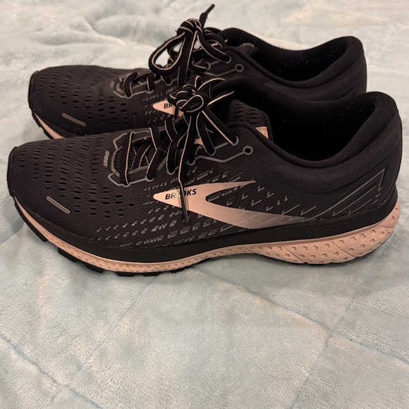 Brooks Shoes - Brooks Women's Black and Gray Athletic Shoes